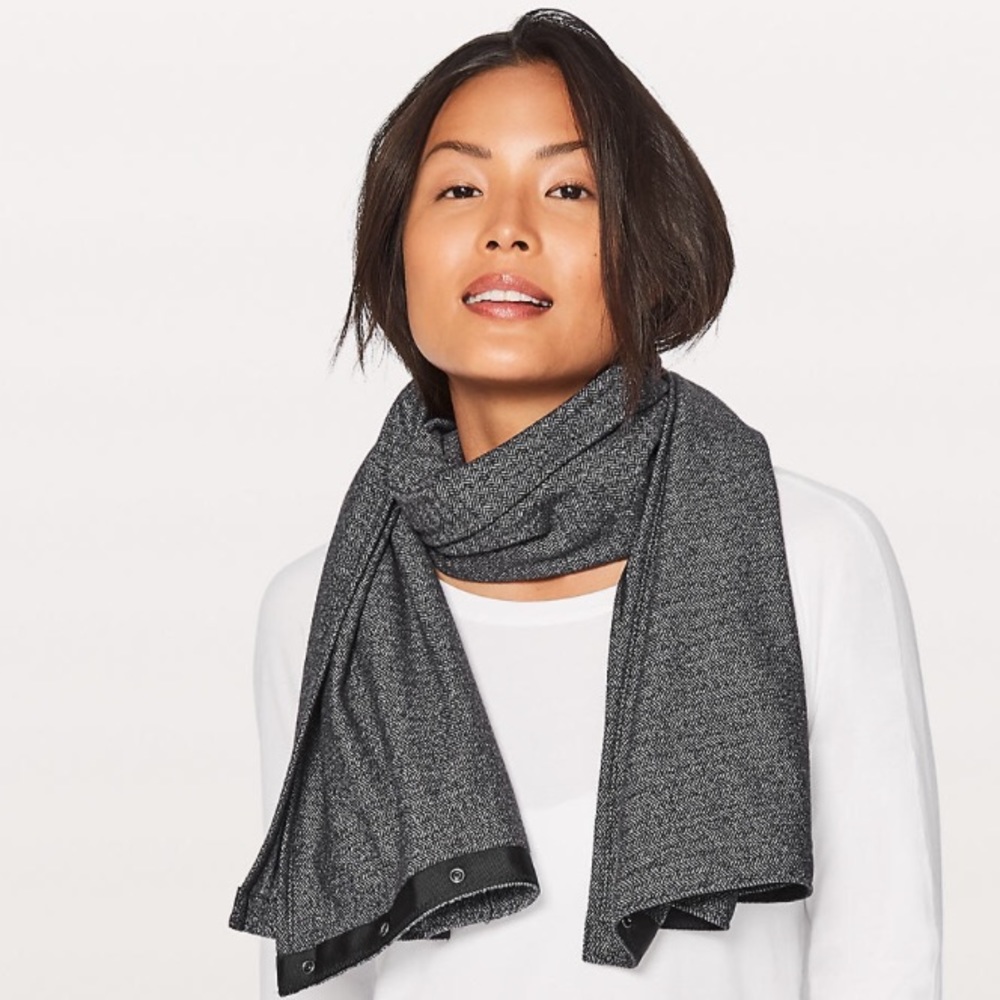 Lululemon wrap